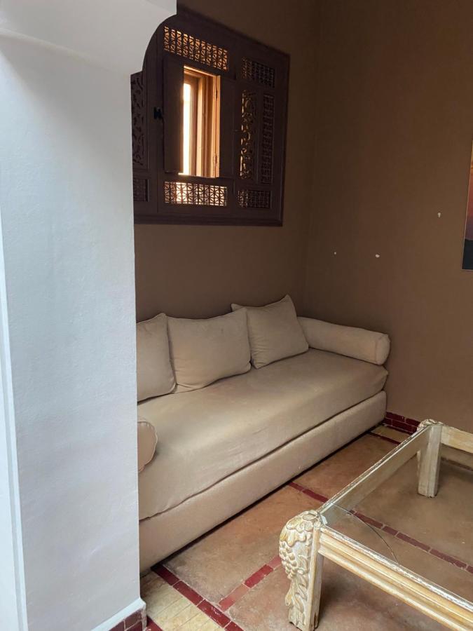 Riad Privatise Jusqu A 5 Personnes A 5 Minutes Place Jemma El Fna Loue Avec Menage Et Petit Dejeuner Compris Marrakesch Exterior foto
