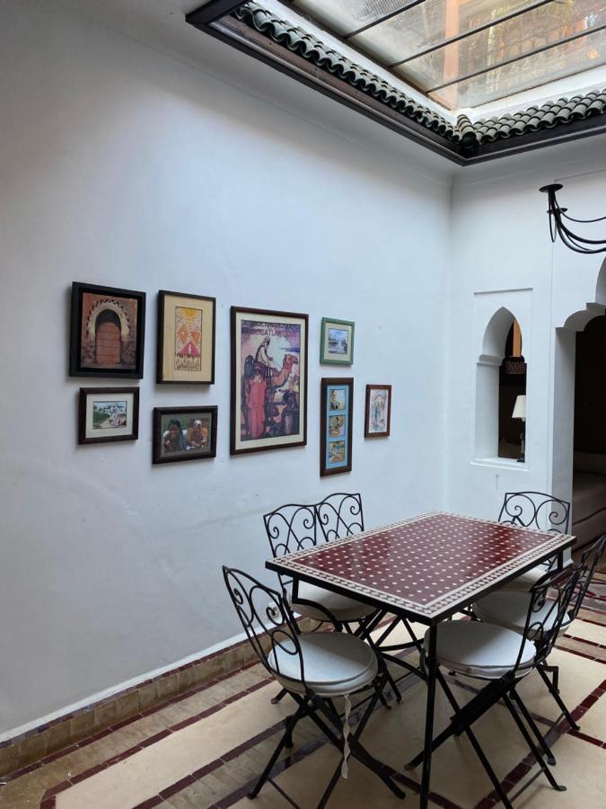Riad Privatise Jusqu A 5 Personnes A 5 Minutes Place Jemma El Fna Loue Avec Menage Et Petit Dejeuner Compris Marrakesch Exterior foto