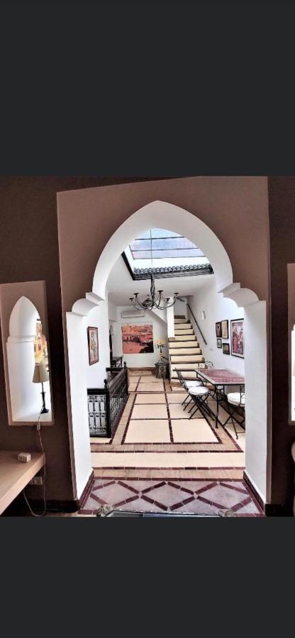 Riad Privatise Jusqu A 5 Personnes A 5 Minutes Place Jemma El Fna Loue Avec Menage Et Petit Dejeuner Compris Marrakesch Exterior foto